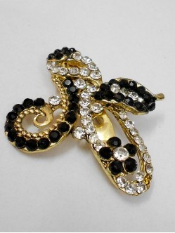 Brooch/Sareepin